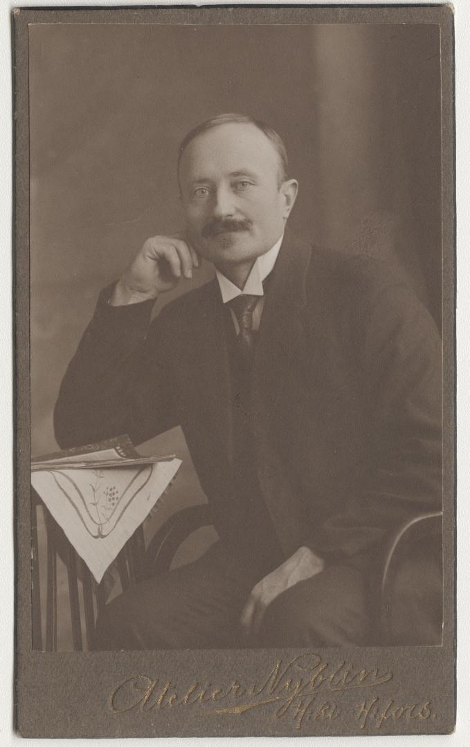 Emil Sallila, Kumpulan Siirtolapuutarhayhdistyksen ensimmäinen sihteeri, Wikipedia