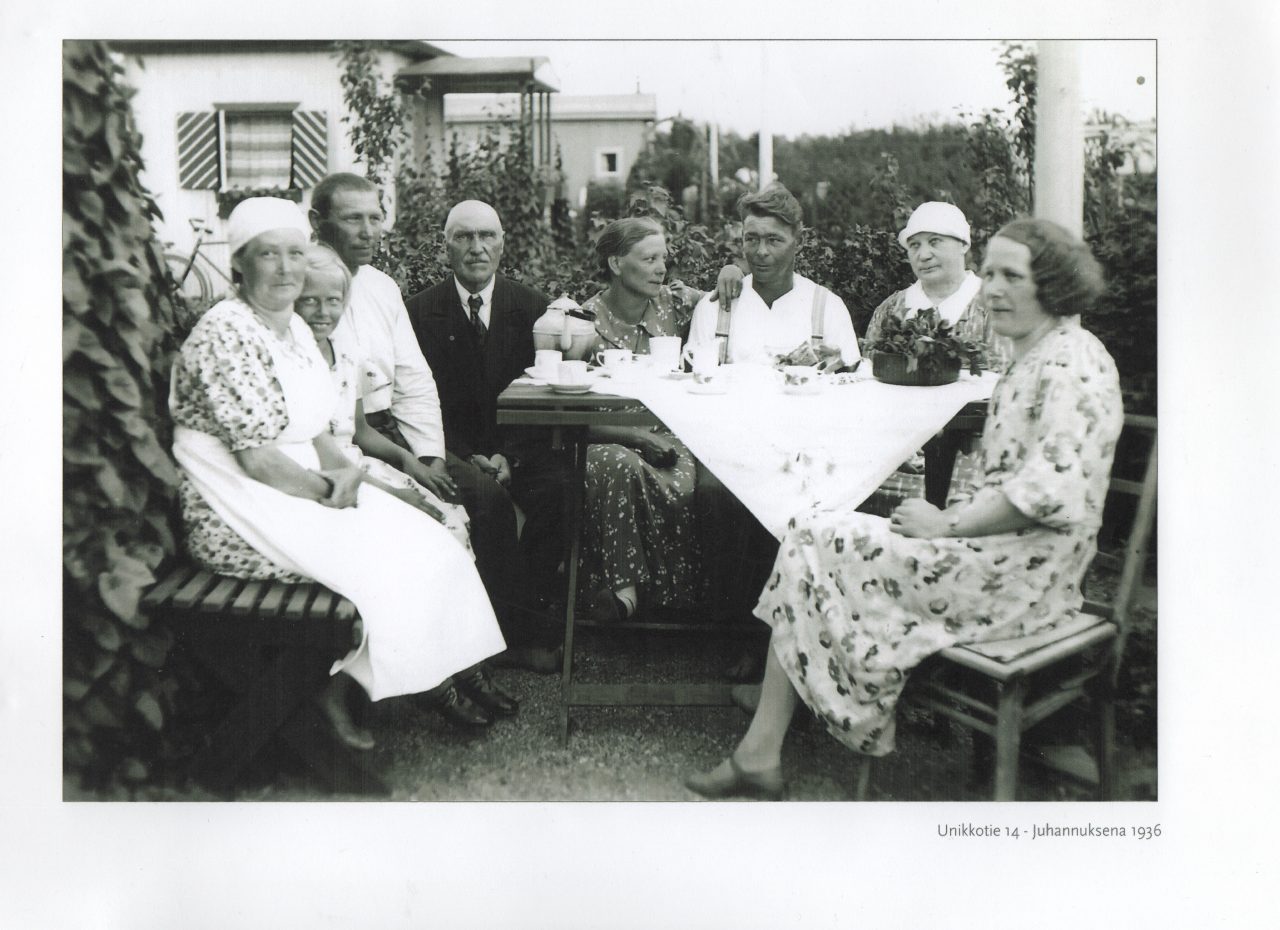 Juhannusjuhlat Unikkotiella 193 6, Helsingin kaupunginmuseo